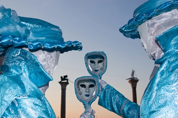 Der L&ouml;we des Hl. Marcus und der Hl. Theodor wachen &uuml;ber die Stadt.